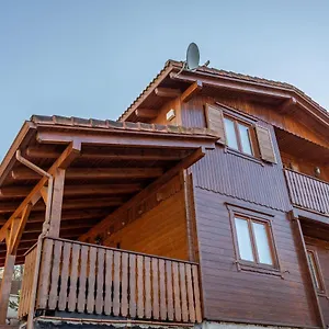 Casa De Madera En Calafell